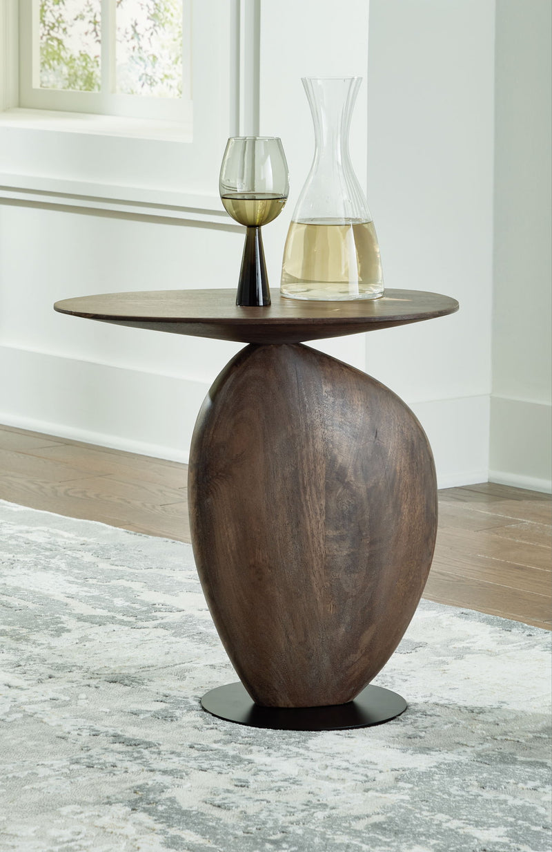 Cormmet - Accent Table - Brown / Black