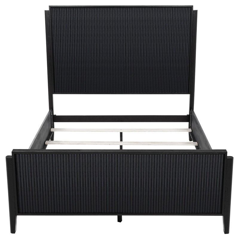 Brookmead Wood Queen Panel Bed Black