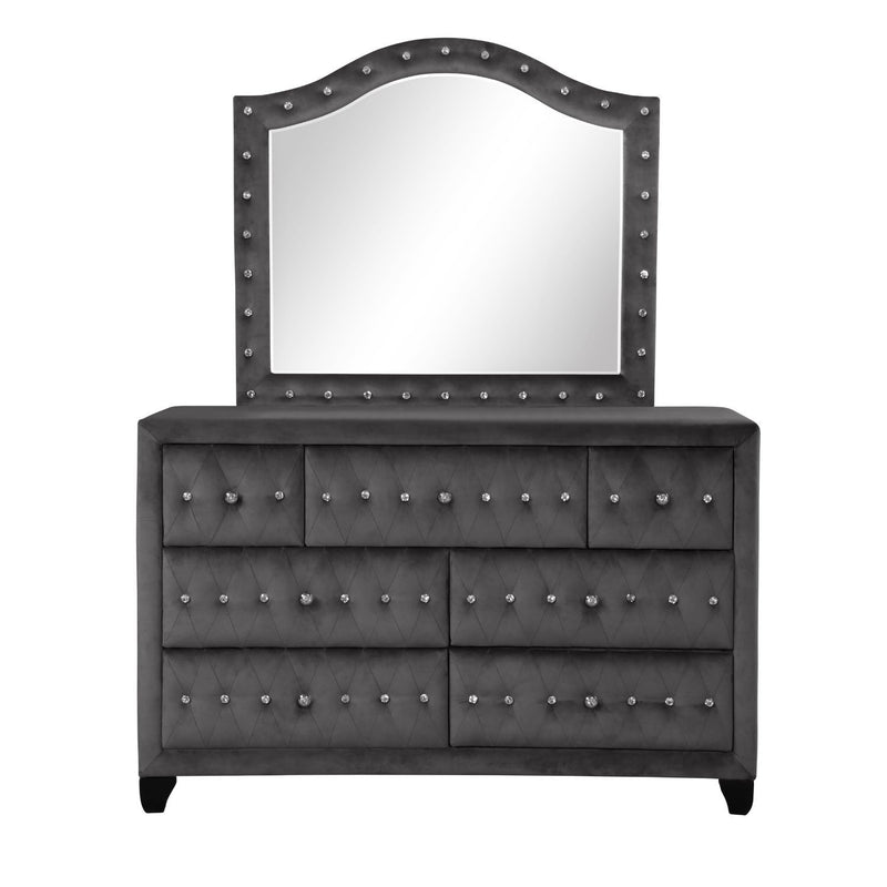 Hazel - 5 Piece Queen Tufted Bedroom Set - Gray