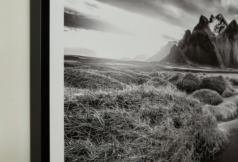 Delstone - Wall Art - Black / White