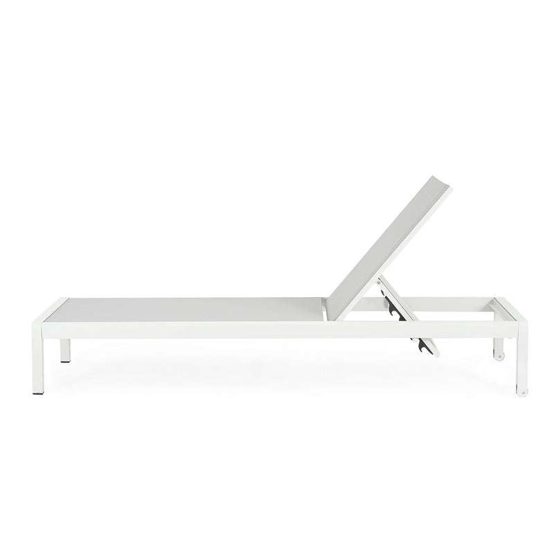 Outdoor Patio Chaise Lounge With 5 Reclining Positions