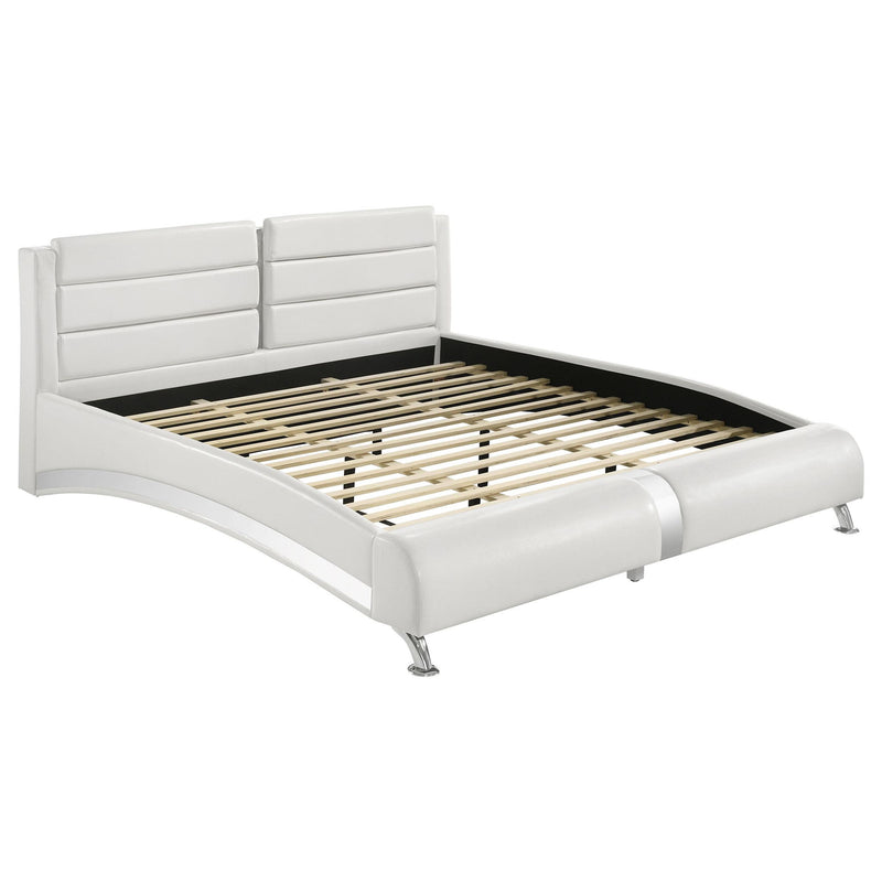 Jeremaine 4-piece Eastern King Bedroom Set White