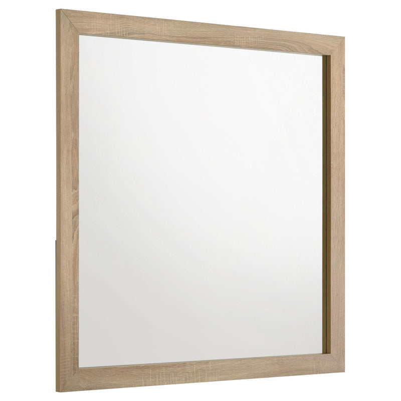 Arielle 4-piece Queen Bedroom Set Light Oak