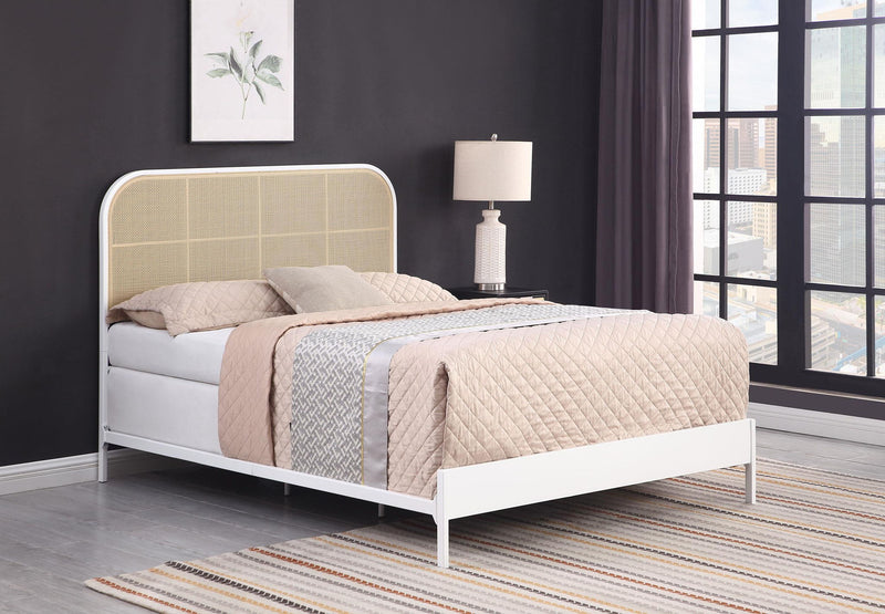 Amherst Radio Weave Rattan Metal Full Bed White