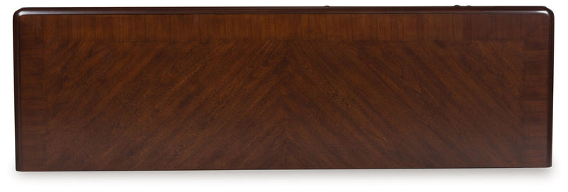 Lavinton - Dining Room Server - Brown