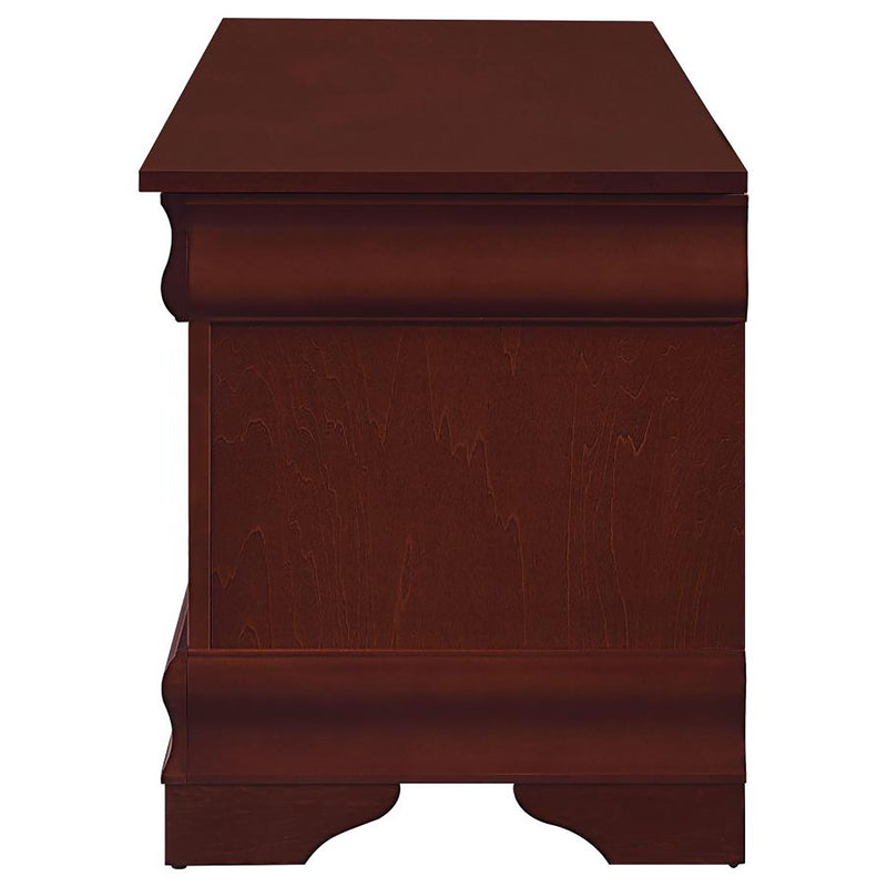 Chest With Curved Moldings And Bracket Feet - Brown