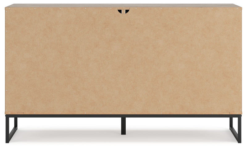 Deanlow - Six Drawer Dresser - Honey