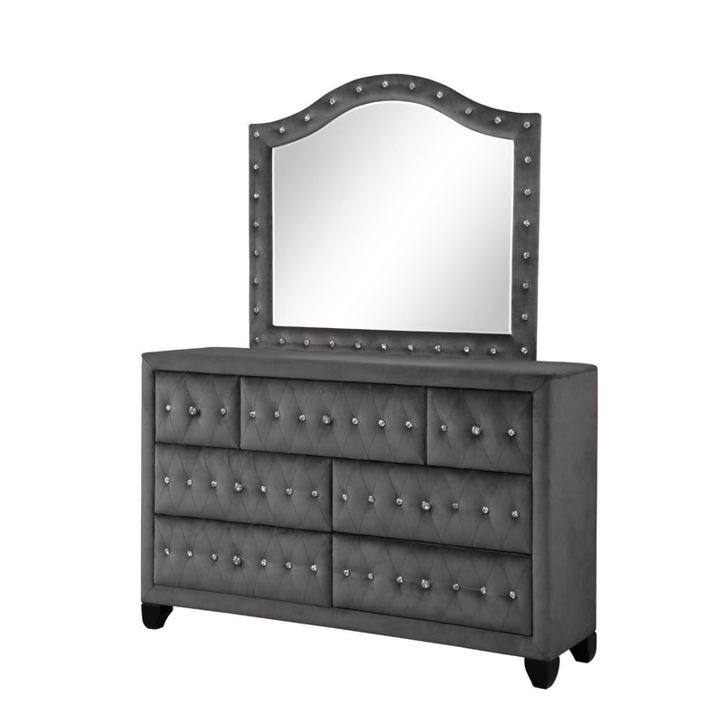 Hazel - 5 Piece Queen Tufted Bedroom Set - Gray
