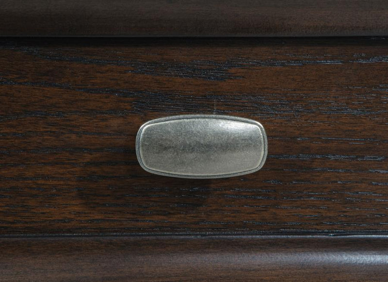 Andover - 8-Drawer Dresser